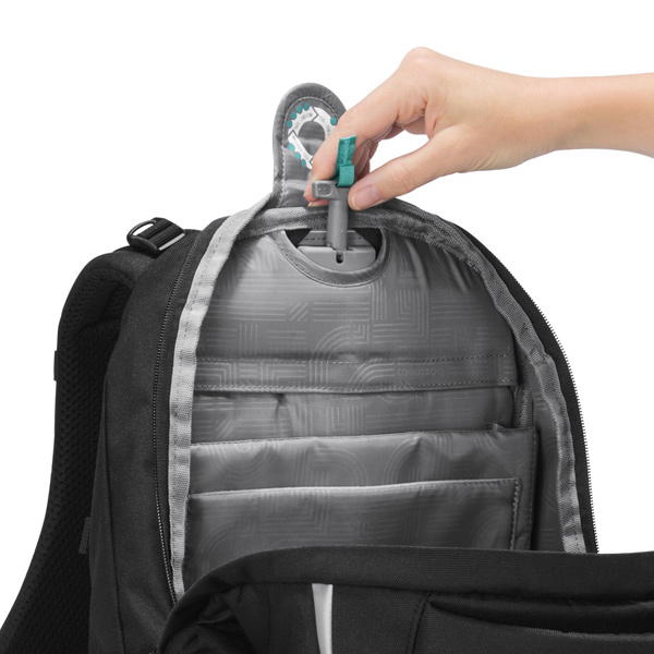 coocazoo-black-coal-schulrucksack-byte-ansicht3 coocazoo-black-coal-schulrucksack-byte-ansicht3