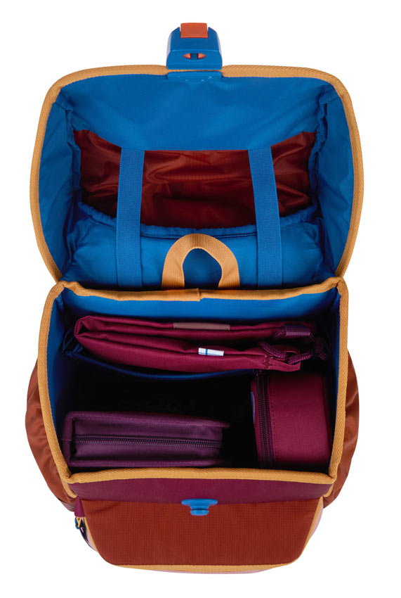 finkid-schulranzen-set-budy-eko-sport-berry-mix-oben-offen finkid-schulranzen-set-budy-eko-sport-berry-mix-innenansicht