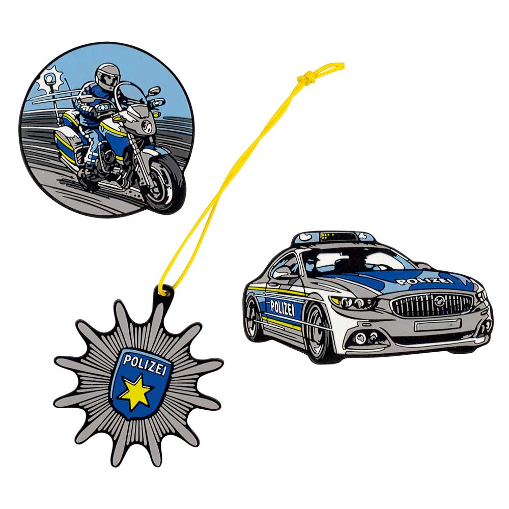 scout-funny-snaps-move-blue-police