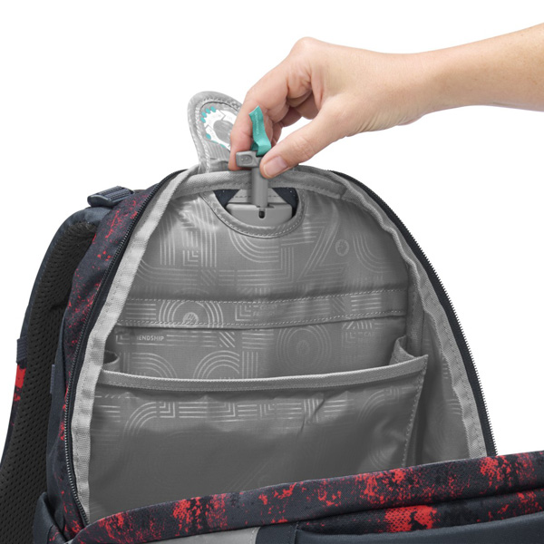 coocazoo-schulrucksack-mate-broken-black-ansicht2 coocazoo-schulrucksack-mate-broken-black2